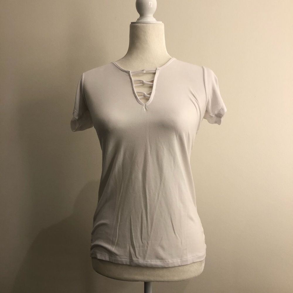 Short sleeve tee